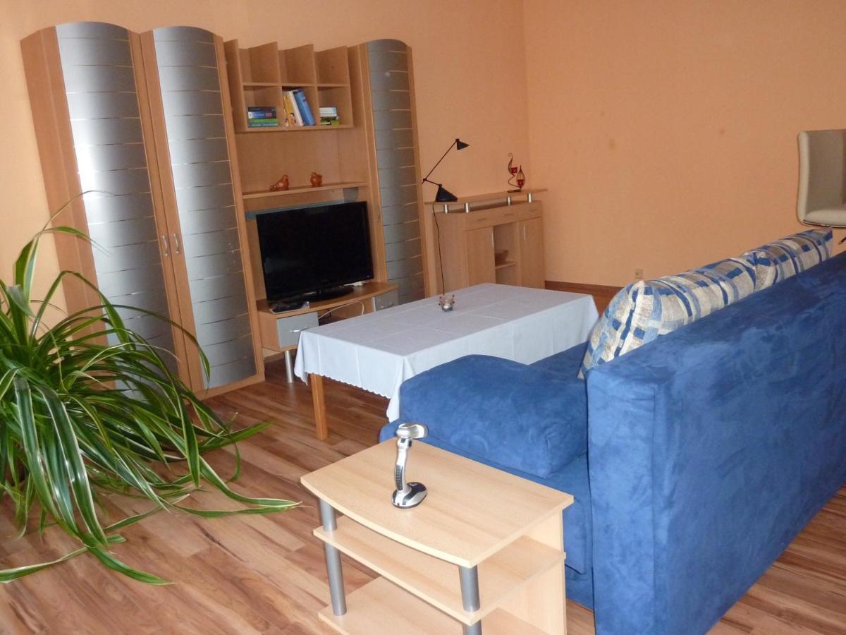 Ferienwohnung Am Deich 布莱克德 外观 照片